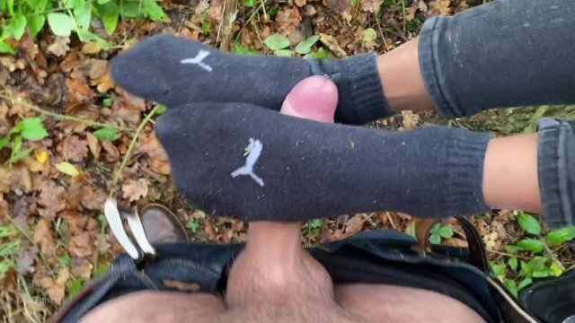 DIRTY Surprise SOCKJOB while Hiking. Naughty Teen Puma Socks (outdoors, public)