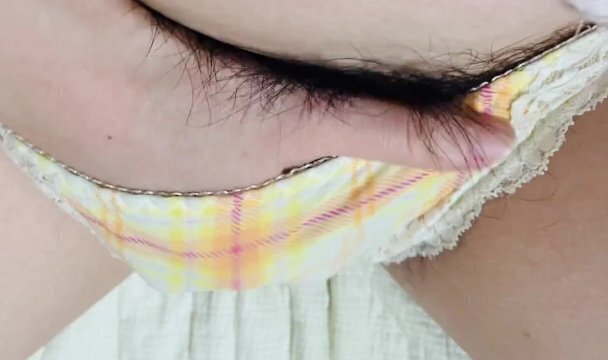 オナニーの主観映像♡まん毛を愛液で濡らしながらグチュグチュ指マンして喘ぐ素人【個人撮影】