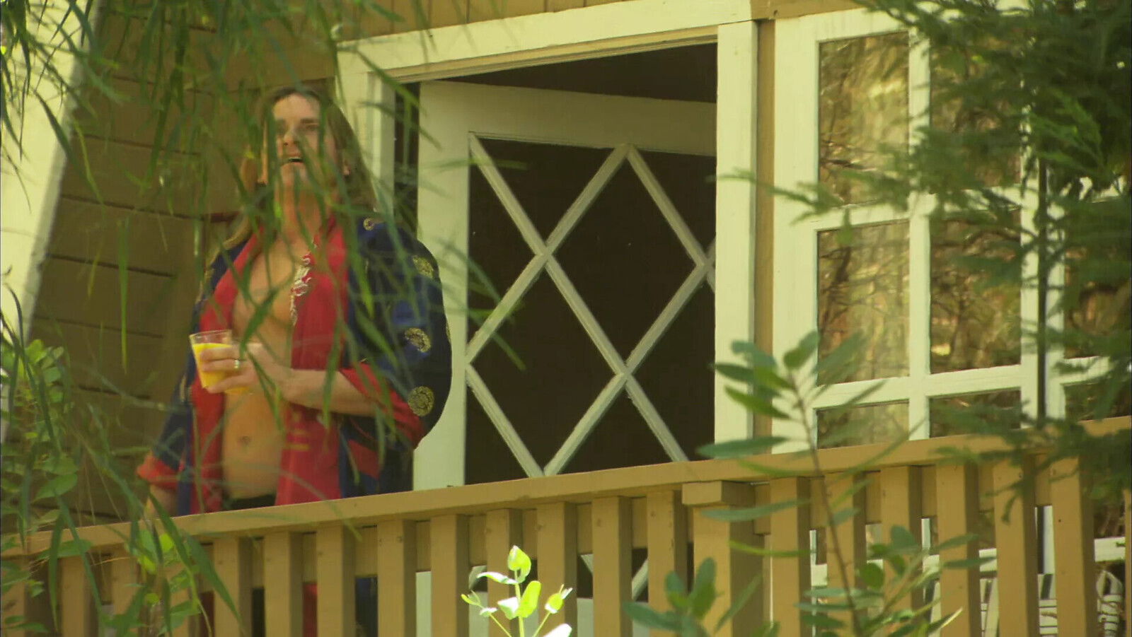 fickt Freundin seiner Freunde leckt