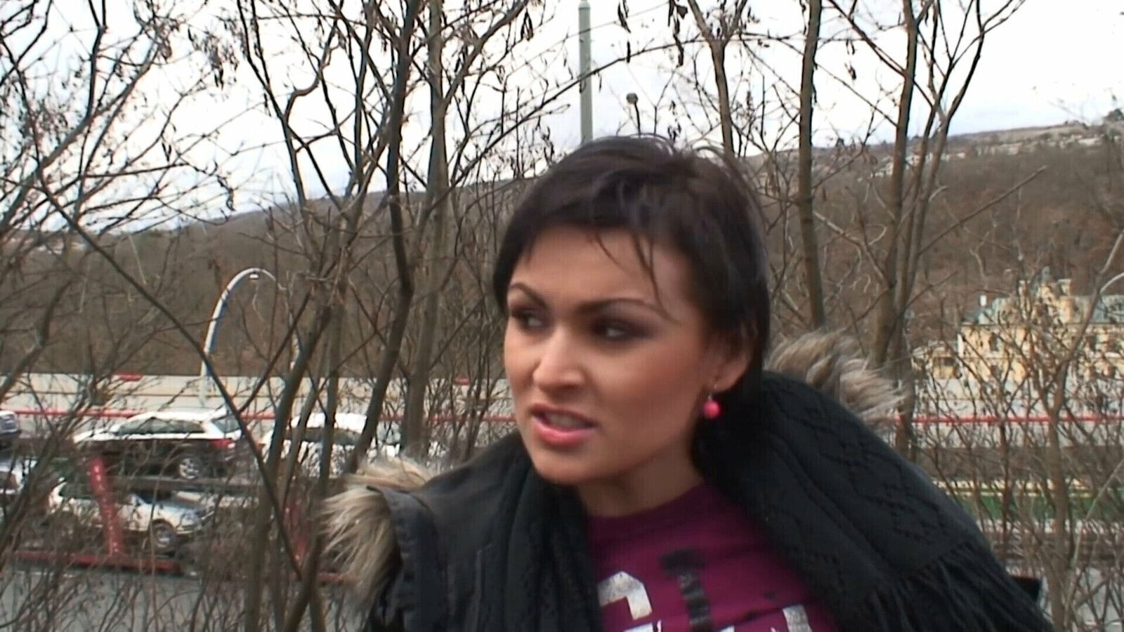 Jule wartet ihren stepDaddy Rastplatz