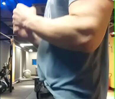 cueca academia, exibindo grande