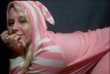 Farting Cute Bunny with needs Fart. lot!