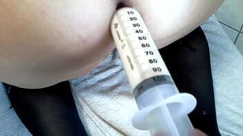 Clistere latte caldo frustate