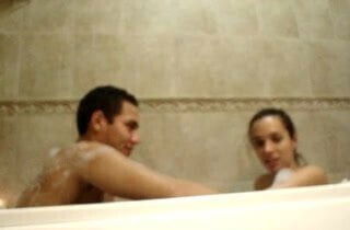 Alejandra Saucedo in bathtub with boyfriend