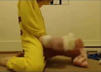 Aleccat wanking then fucking Velvet on cam