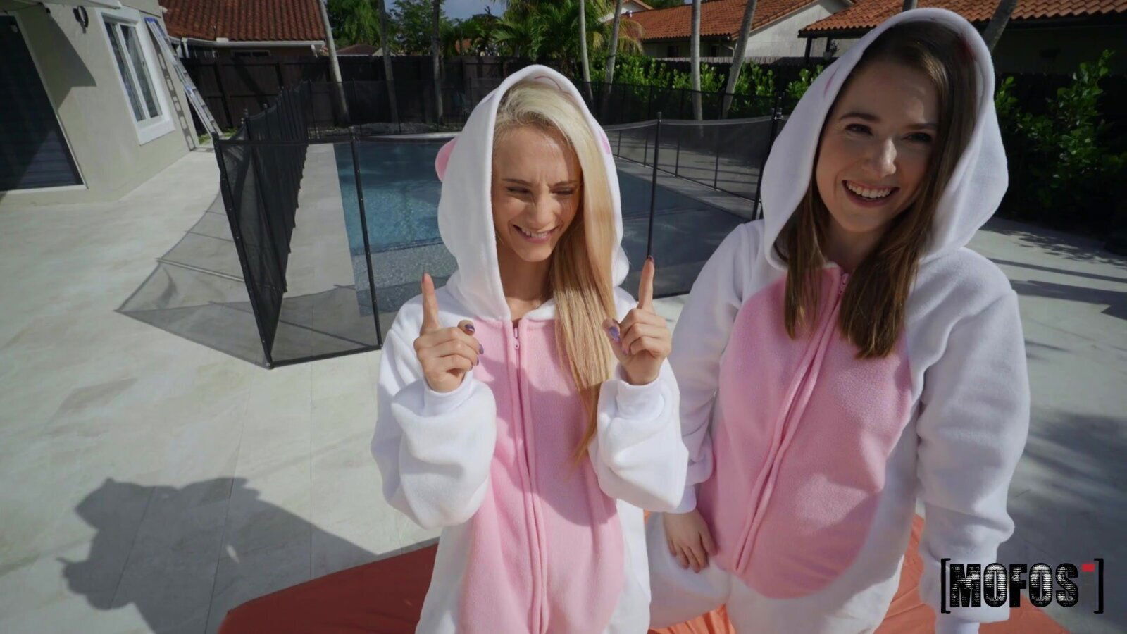 Don't Break Bunnies, Knob Alice Merches