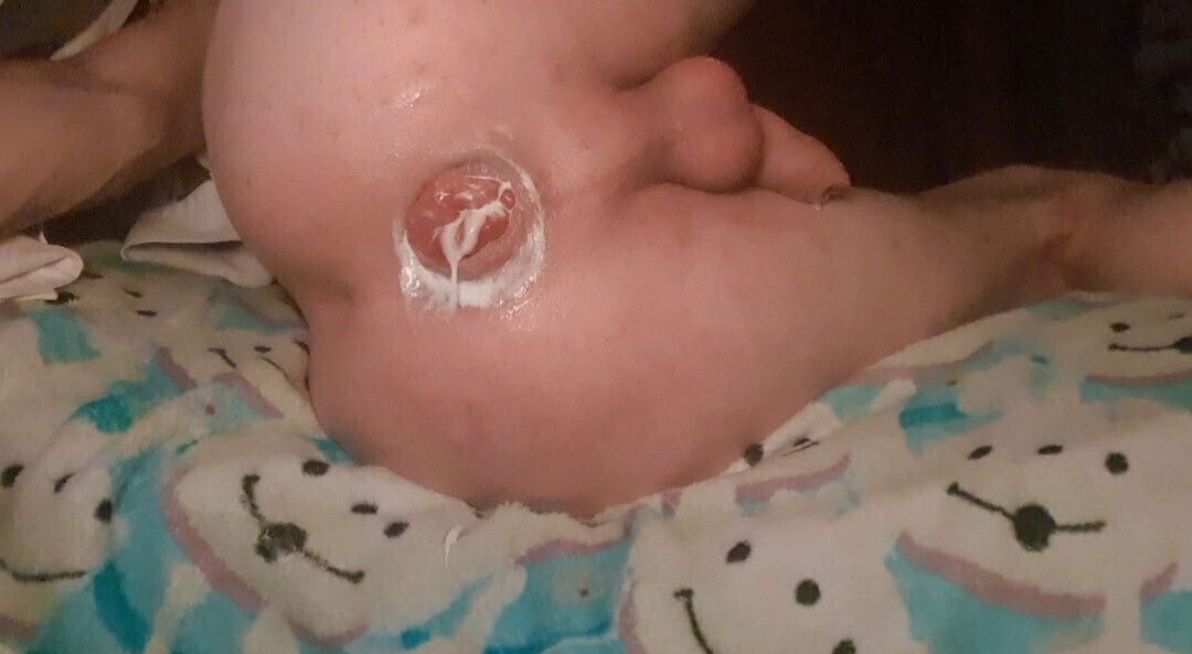 Swedish Twink Creaming Bubblebutt Butt Plug Play