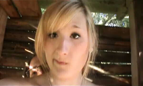 Neuer Freund fickt unter freiem Himmel Hochsitz