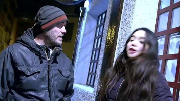 Picking brunette teen that'_s crazy STREET SEX: Meet Aimi!