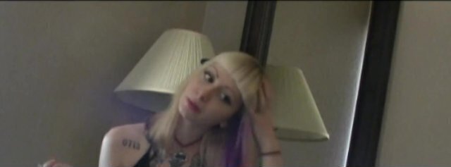 fetish hussy smoking