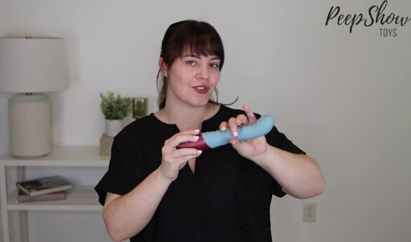 Review FemmeFunn Spot Insertable Vibrator Toy, courtesy Peepshow Toys!