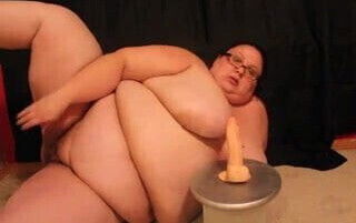 SSBBW Riding Sucking Dildo