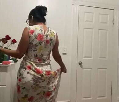 Maria Mature Latina making love fans behind scenes look