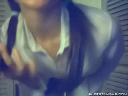 Keyra Agustina School Girl Strips Naked