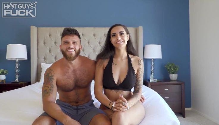 Steele Hairy Hunk Cash Mahomes Fucks Dream Girl Steele