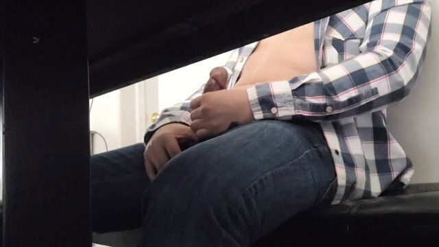 PINOY BANK MANAGER SCANDAL JAKOL OPISINA MUNTIK MAHULI