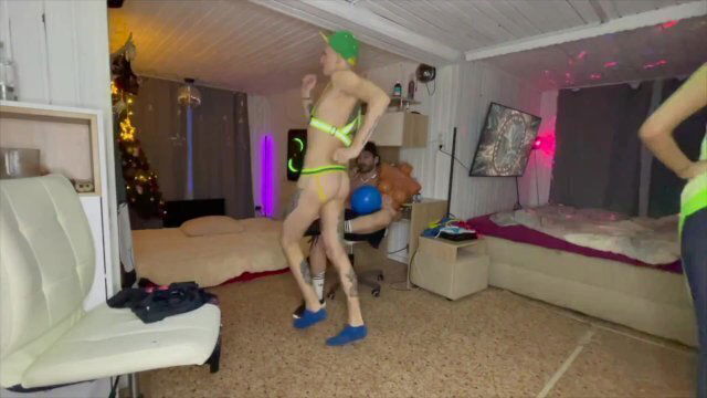 Very juicy bisexual house party