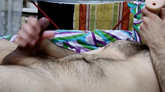 дрочу делаю куни игрушке вагине