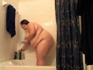 admirers bigger belly right bath time