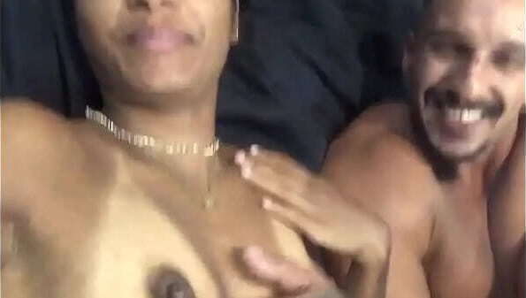 Fumamos beck ficamos tesao filmamos nossa foda gostosa