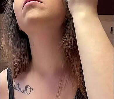 Braless huge tanktop