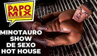 Show de sexo ao vivo com Dotad&atilde_o Minotauro na HOT House em S&atilde_o Paulo