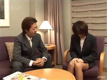 Yuki Hibino, When called escort girl, colleague company