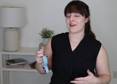 Review FemmeFunn Cora Rabbit Vibrator with G-Spot Pulsation, Courtesy Peepshow Toys!