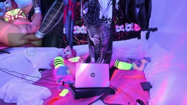 @SexyNeonKitty Makes ANOTHER squirting mess with Spiderman's help