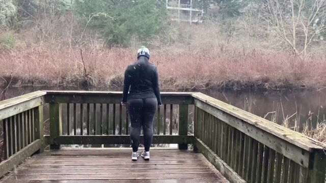 Giant Booty Wedgie Snow