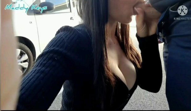 Elle se fait enculer sur un parking par un vendeur d'intersport qu'elle a branché pour un defi