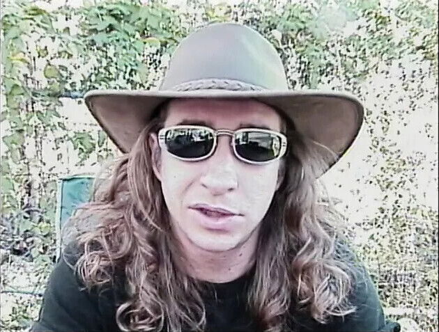 Hippie fucks ponytailed blonde doggystyle