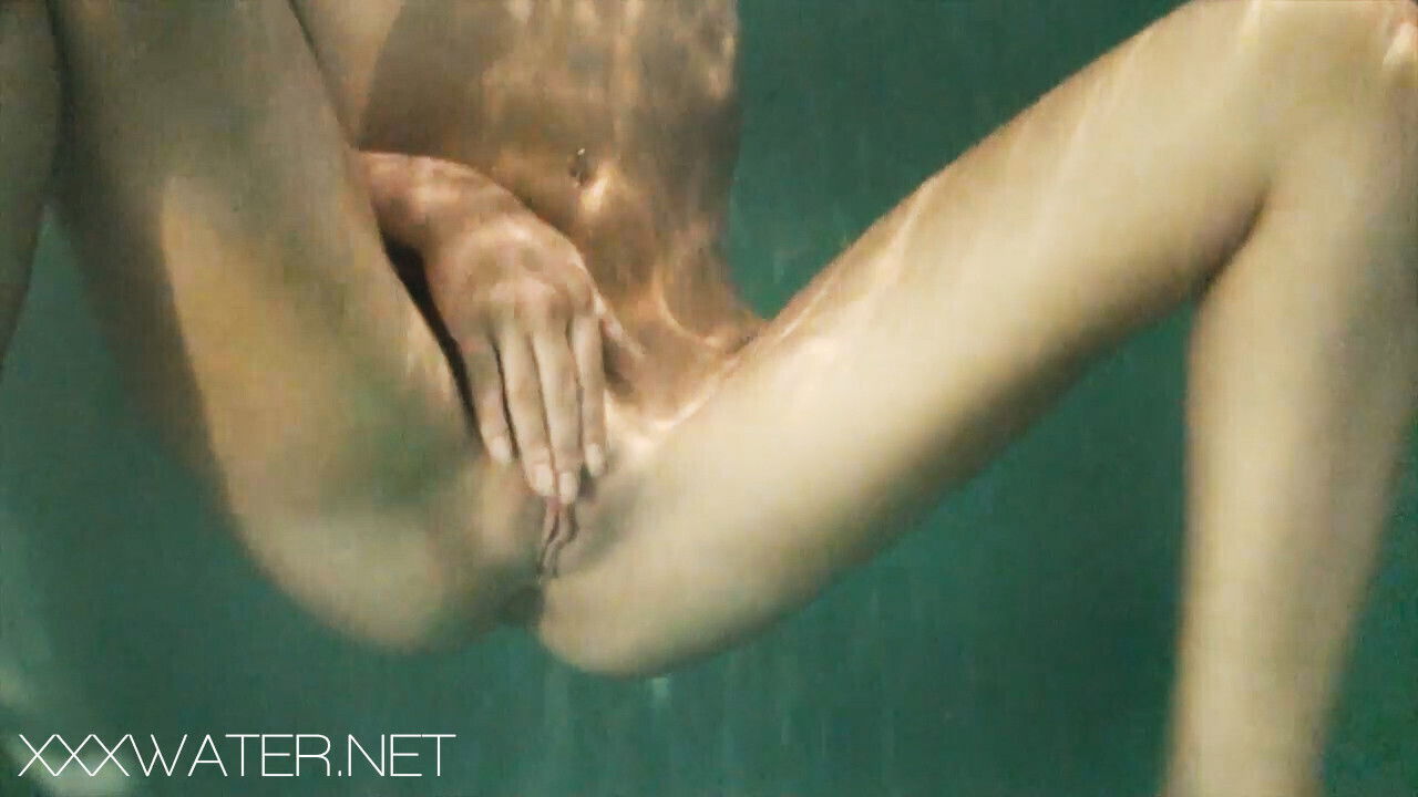 Tiniest, sexiest, horniest babes swim masturbate