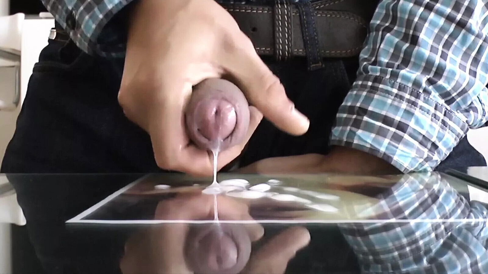 Felixproducer jerks lunchbreak