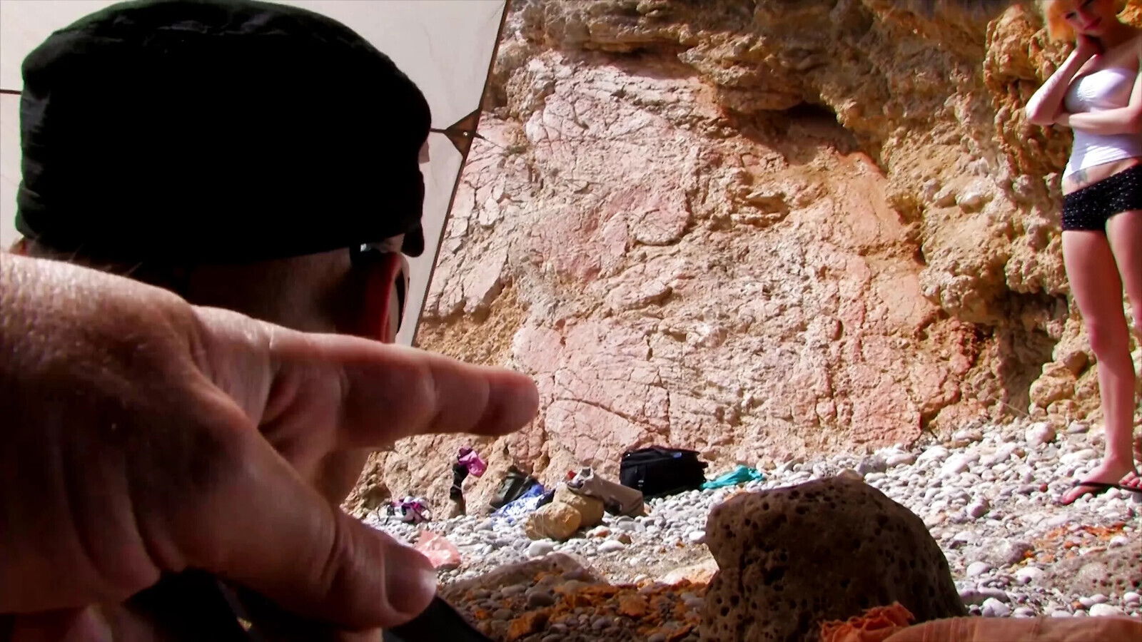 deepthroat fuck whore banged outdoors hard