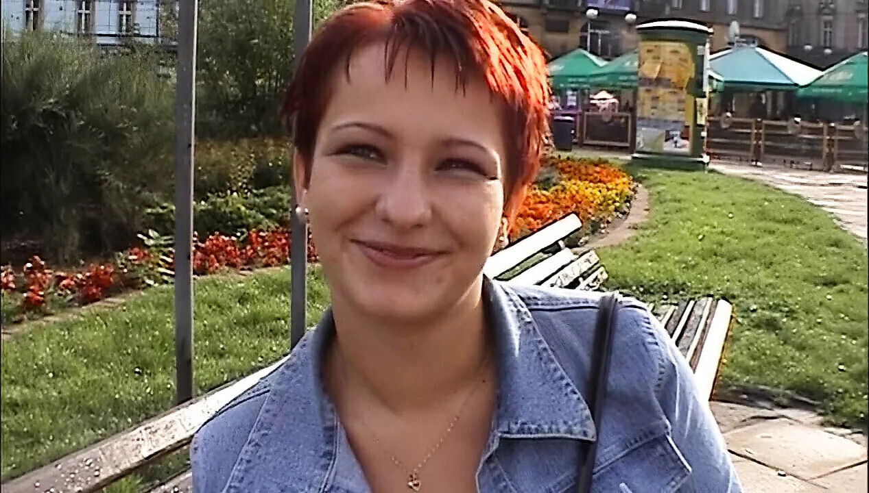 Rothaarige dicken Titten Geldnot