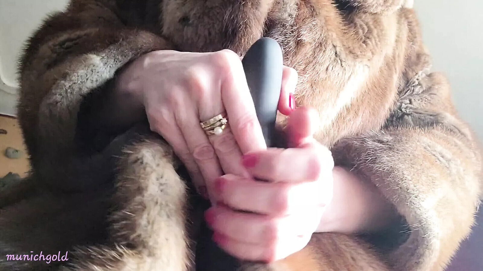 horny wishes happy valentines day! I'll with massage stick you!