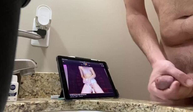 Jerking watching Scarletlotuss while step family next room cumshot