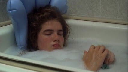 Young Heather Langenkamp takes bath