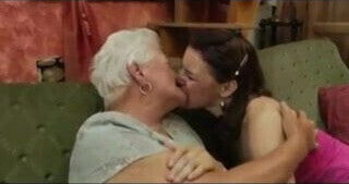 Granny Teaching Young For Lesbian BVR