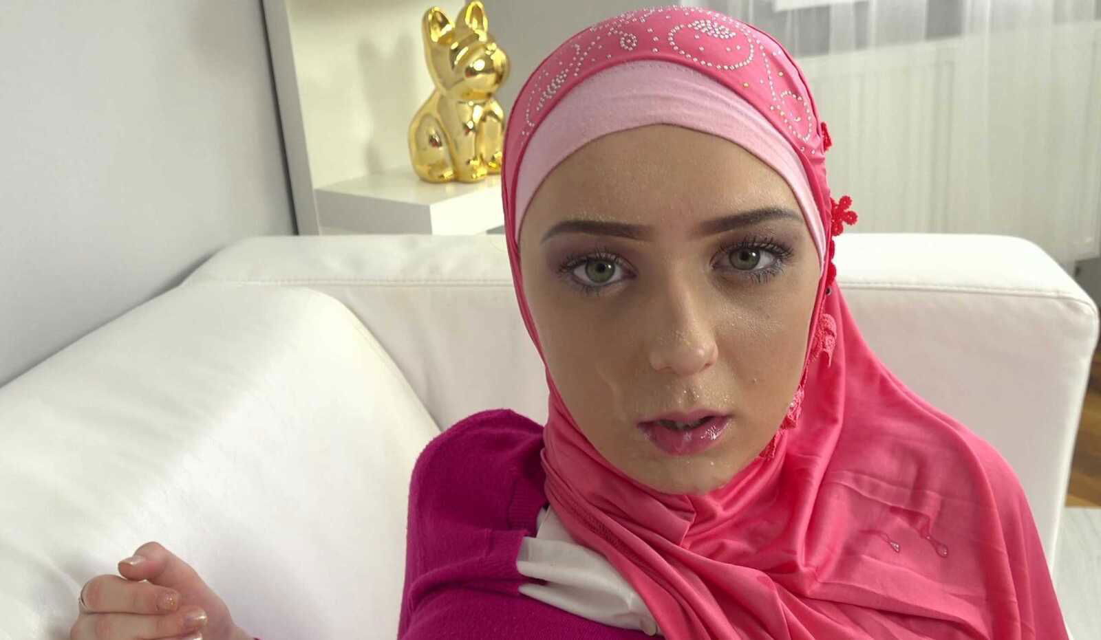 Isabela De Laa & Max Dior in Horny Dude Madly Fucks Muslim Bush - Porncz