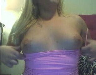 Chat Blondie with big boobies