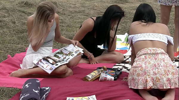 Tight Pussy Sluts Sunbathing panties panties those booty, legs feet outdoors public