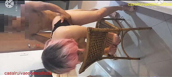 very delicious, your horn, it'_s delicious, much better than yours(O dele &eacute_ muito gostoso chifrudo, &eacute_ delicioso,muito melhor seu)