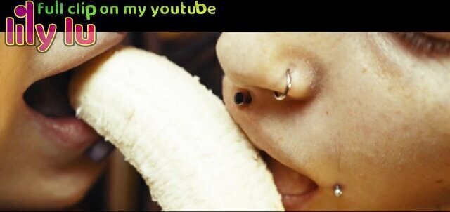 BANANA ASMR FREE Youtube channel Film Model: Anuskatzz Tattoo