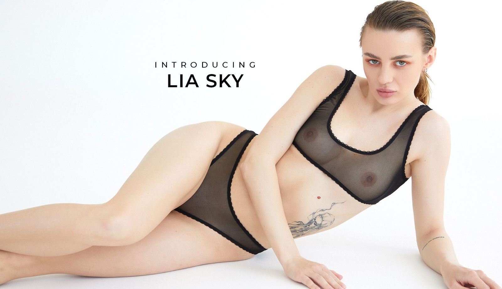 Introducing Lia Sky - SuperbeModels