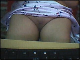 Mature Filipino from Cebu showing pussy boobs