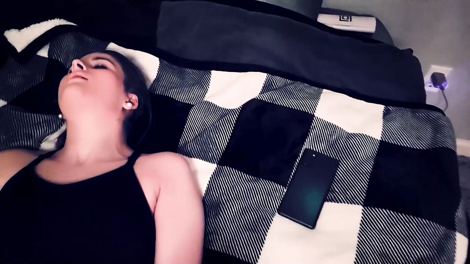 buddy's daughter let's watch masturbate until cums.