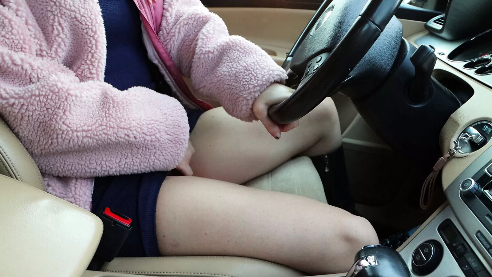 Depraved Milf Went Town Masturbate Pussy Car.