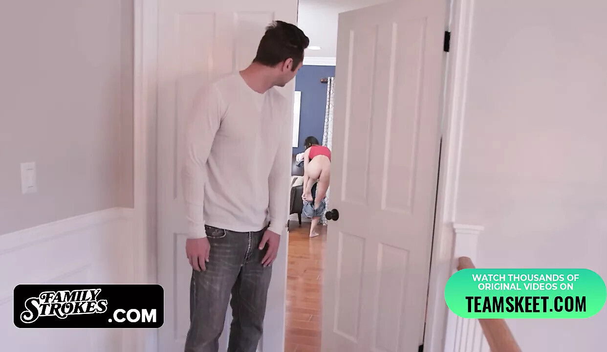 Stepbro Creeps Teen Stepsister